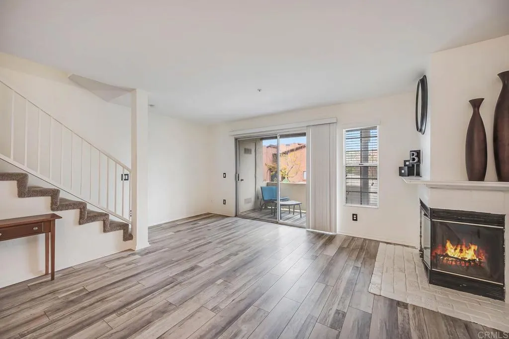 https://cdn.realtyfeed.com/cdn/127/306433035/6d3e9e91eced2c90205c7f8526438f70.webp