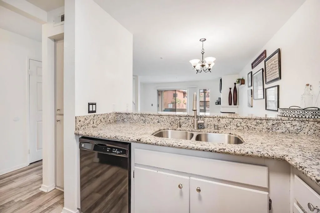 https://cdn.realtyfeed.com/cdn/127/306433035/fb6b5dae53c7d6b1bfbc16a66a513fae.webp