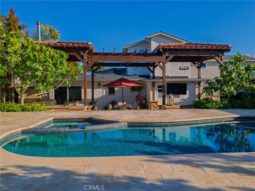 https://cdn.realtyfeed.com/cdn/127/306433053/54974328e41bea9a6f376b06c6b9684c.webp