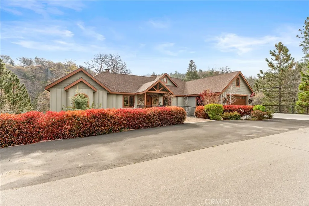 1405 Rock Ridge Drive, Lake Arrowhead, Ca 92352 - Photo 3 of 48, Lake Arrowhead, CA