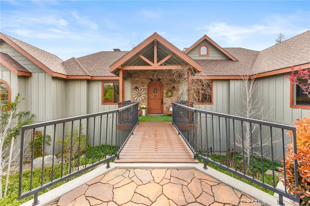 1405 Rock Ridge Drive, Lake Arrowhead, Ca 92352 - Photo 4 of 48, Lake Arrowhead, CA