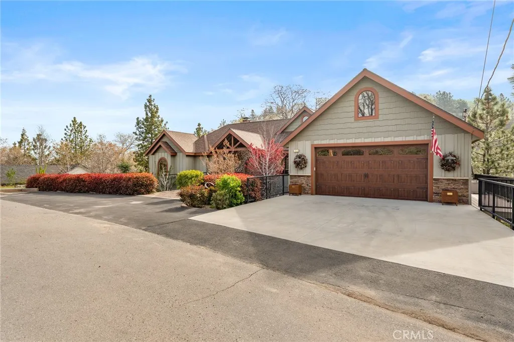 1405 Rock Ridge Drive, Lake Arrowhead, Ca 92352 - Photo 2 of 48, Lake Arrowhead, CA
