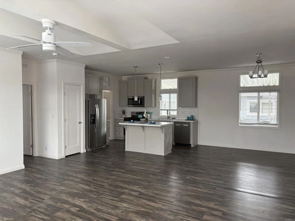 https://cdn.realtyfeed.com/cdn/127/306433278/405c82d1c1331d37a91a6e5622324787.webp