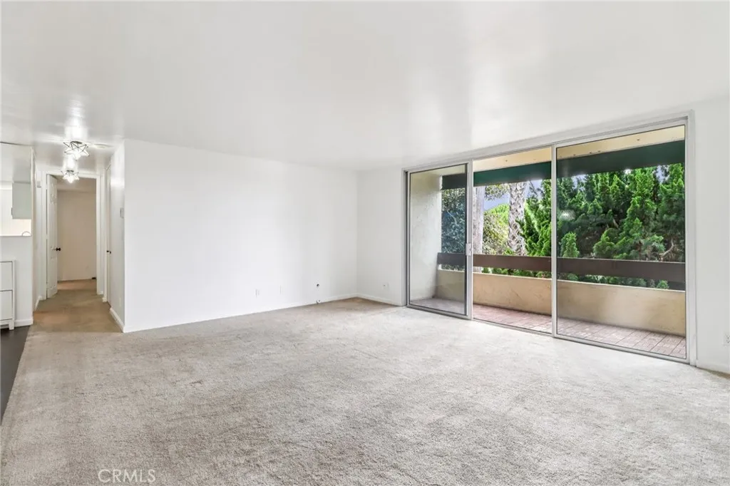 Photo #6: PW25100699 Listing 