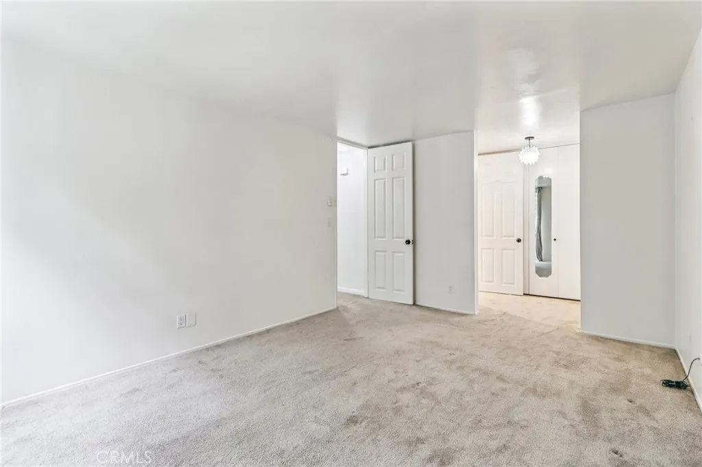 Photo #19: PW25100699 Listing: Photo #19