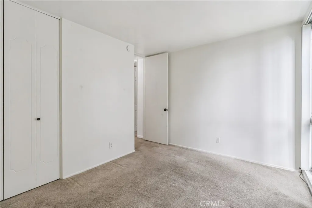 Photo #17: PW25100699 Listing: Photo #17
