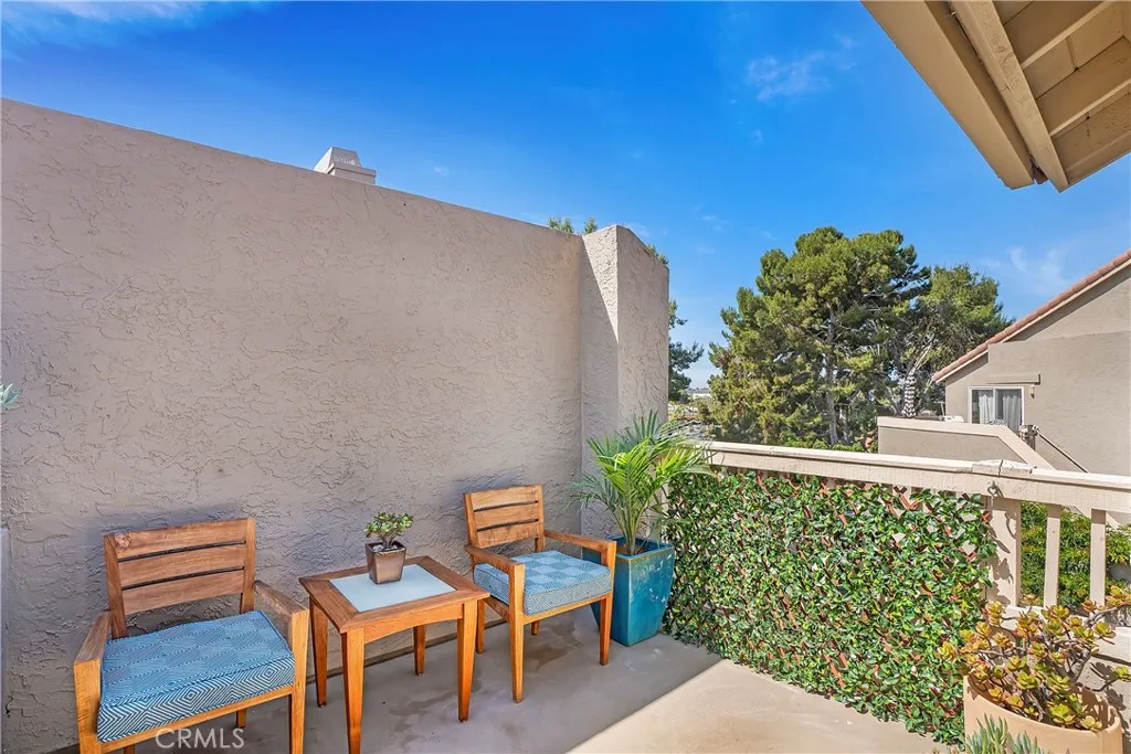 Photo #4: OC25093972 Listing 