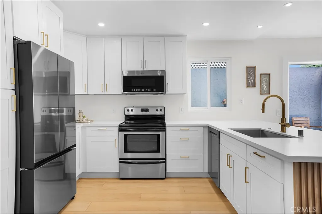 https://cdn.realtyfeed.com/cdn/127/306433330/baf4edc3a9110a7b1ce49daac5ea4e03.webp