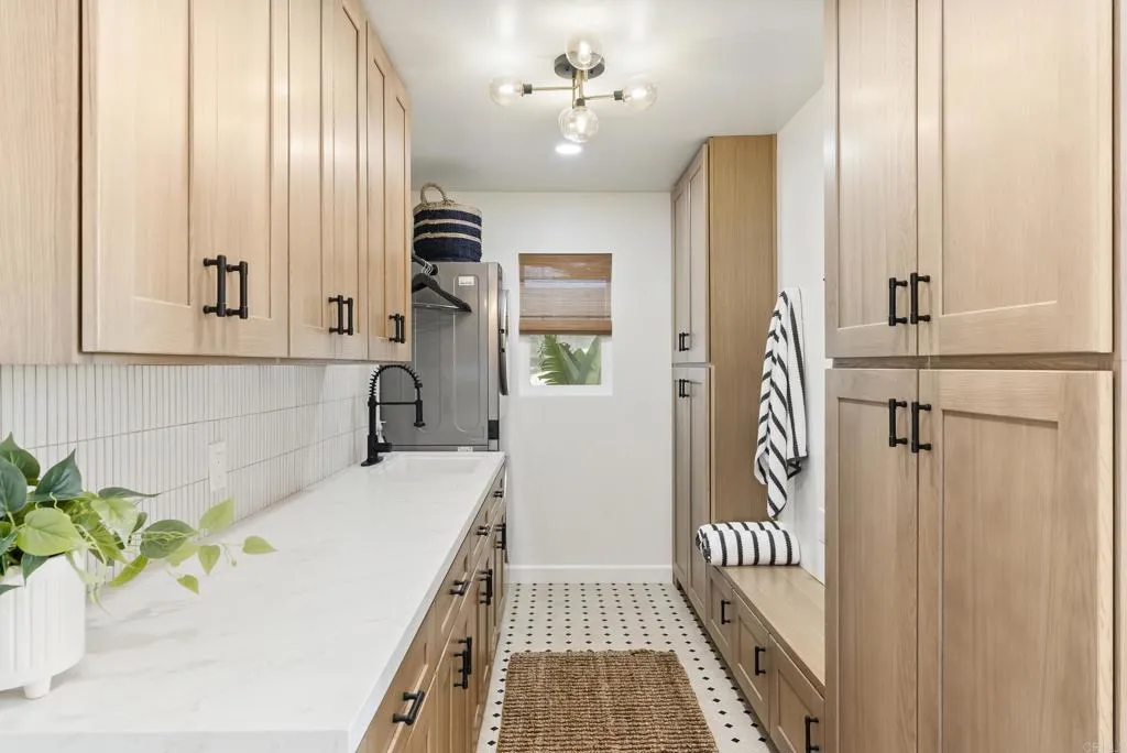 https://cdn.realtyfeed.com/cdn/127/306433370/afd7c007843b95e81b275741c106d3d0.webp