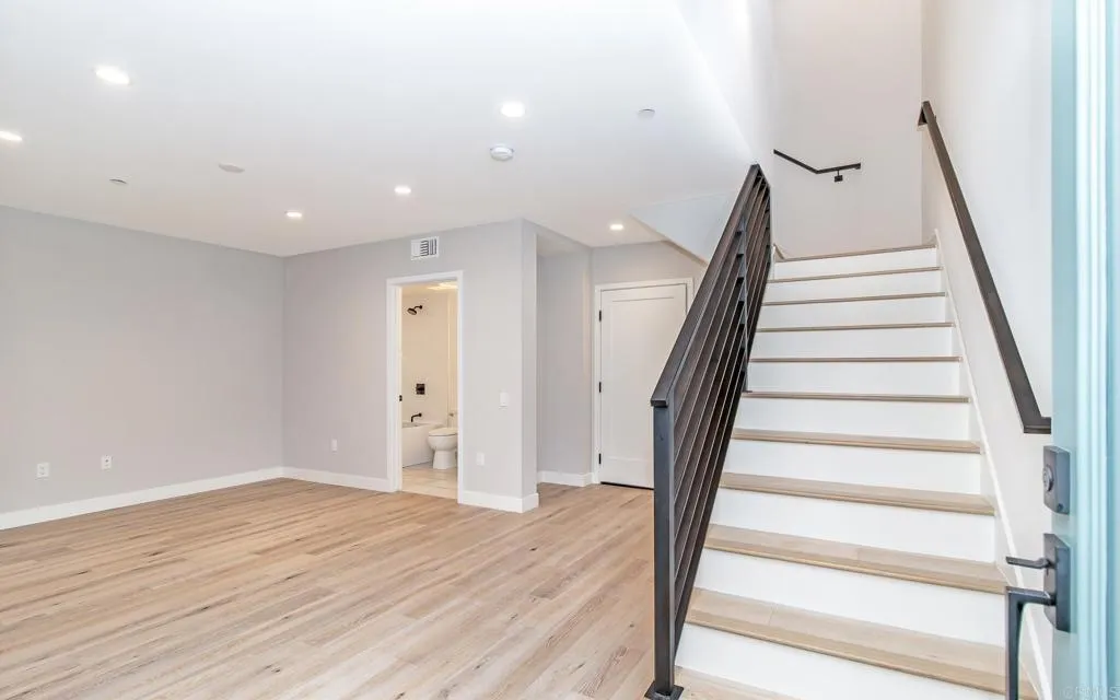 Photo #4: NDP2504471 Listing 