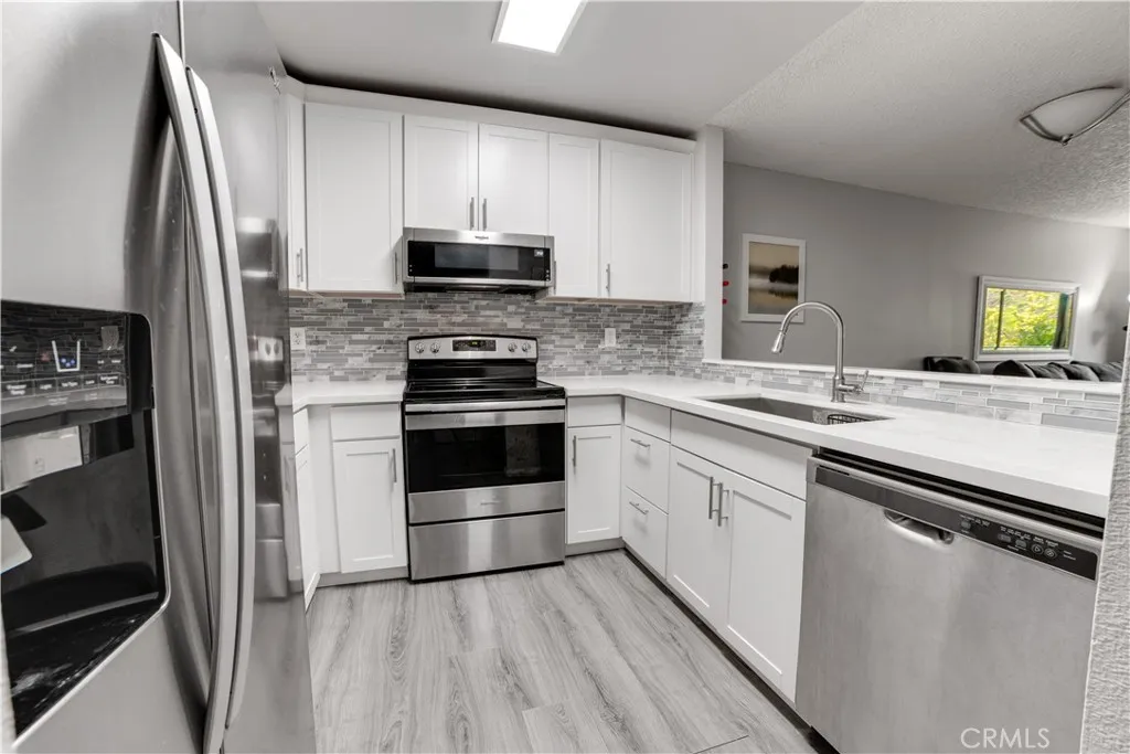 Photo #6: SW25101147 Listing 