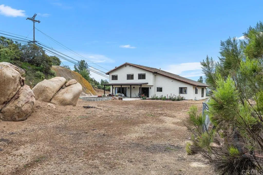 https://cdn.realtyfeed.com/cdn/127/306433642/307b49c55777303ac83baf0be3999d26.webp
