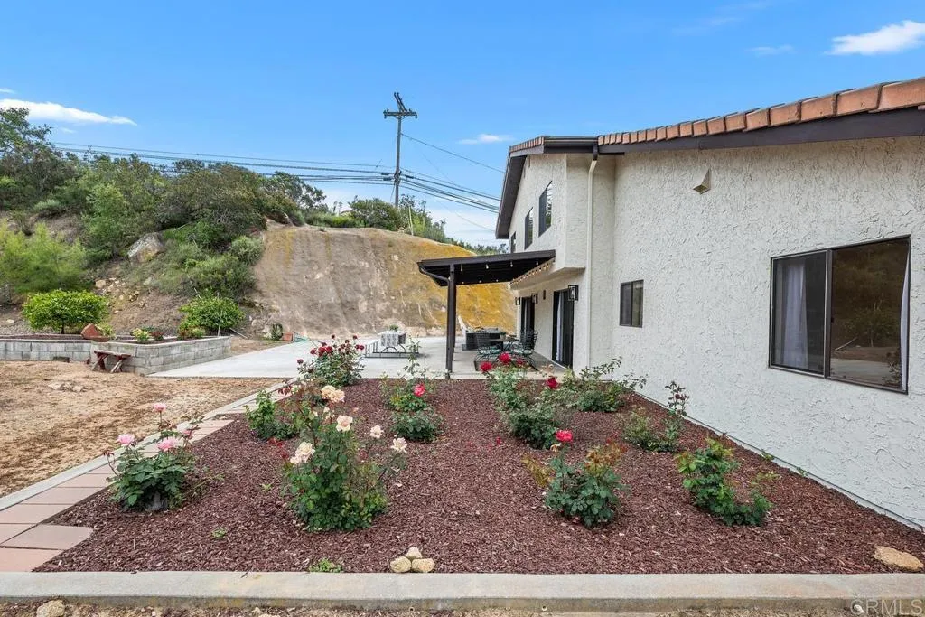 https://cdn.realtyfeed.com/cdn/127/306433642/9905a5e72a91da0d6f26860350843f89.webp