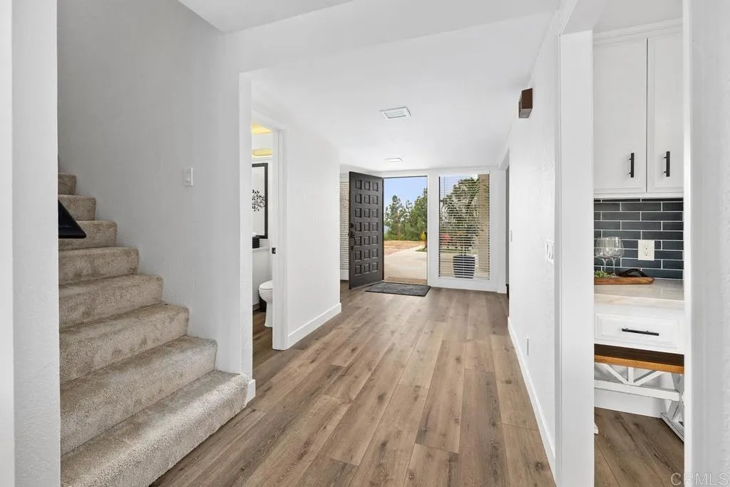 https://cdn.realtyfeed.com/cdn/127/306433642/a1a0071f942a4b3486d3fd02eef435a2.webp