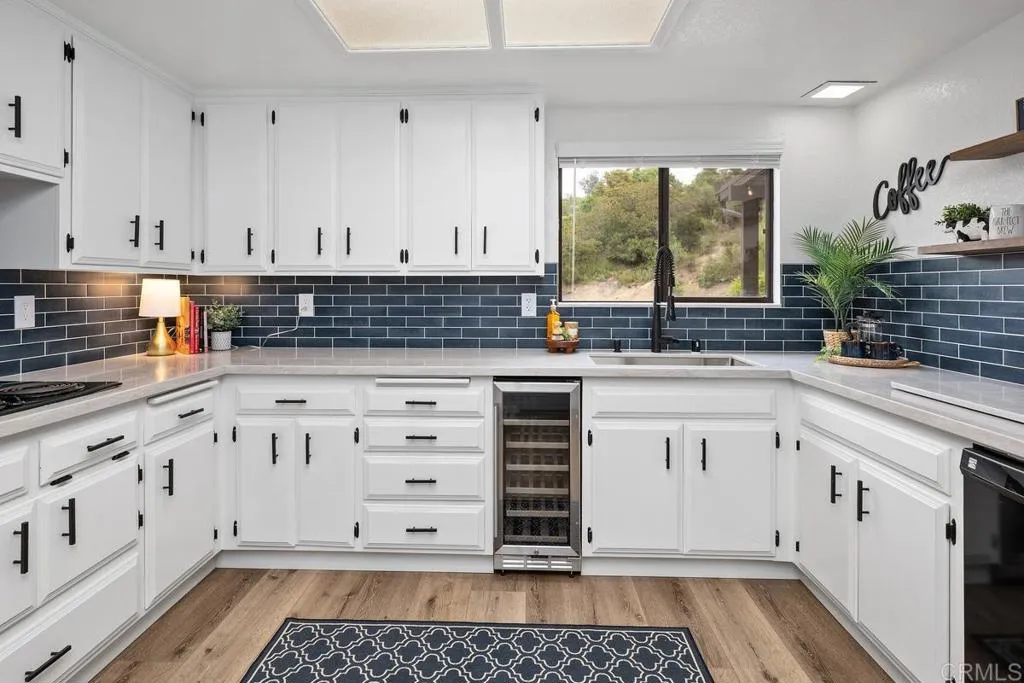 https://cdn.realtyfeed.com/cdn/127/306433642/a424d10d0e83634ef947c75fd055896e.webp