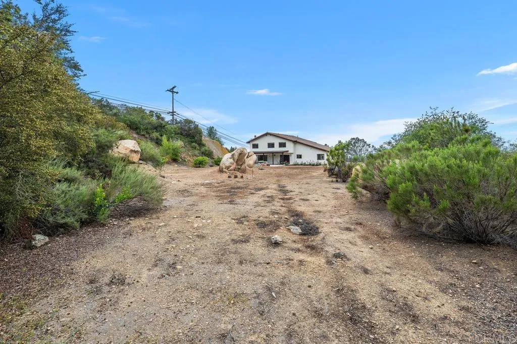 https://cdn.realtyfeed.com/cdn/127/306433642/ac511aa2b62a5825a22402ae8506855a.webp