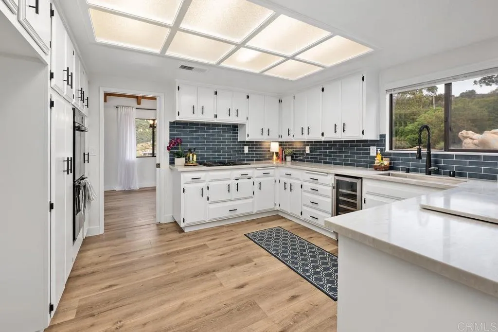 https://cdn.realtyfeed.com/cdn/127/306433642/d9fa32cff31f740ae4476c27238605a2.webp