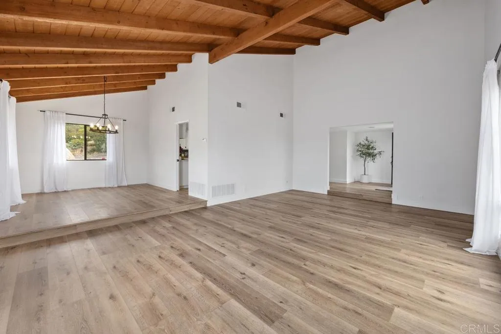 https://cdn.realtyfeed.com/cdn/127/306433642/e2c80b80772794ba48e2753f9dd5532a.webp