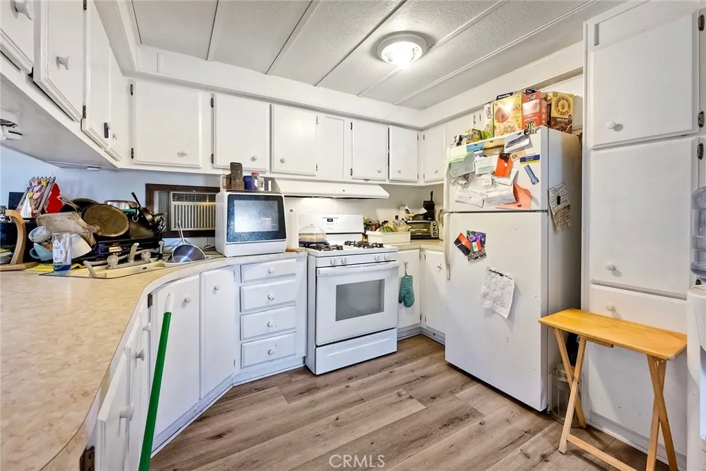 https://cdn.realtyfeed.com/cdn/127/306433802/503f47753917283d8624e9224923a55b.webp