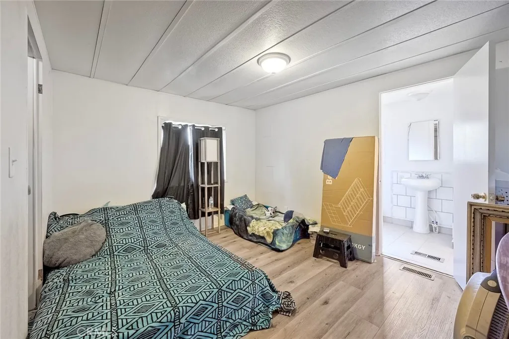 https://cdn.realtyfeed.com/cdn/127/306433802/56c9d60ac44232cfac1e661dfc97b096.webp