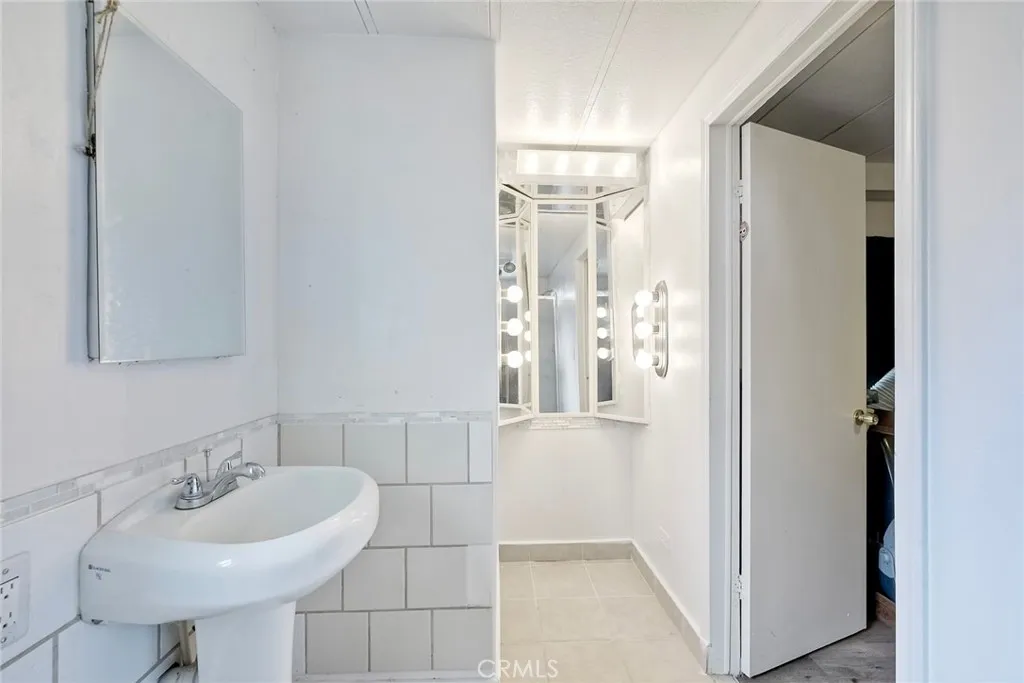 https://cdn.realtyfeed.com/cdn/127/306433802/6b3bb65404a534c33a83637c4541df5e.webp