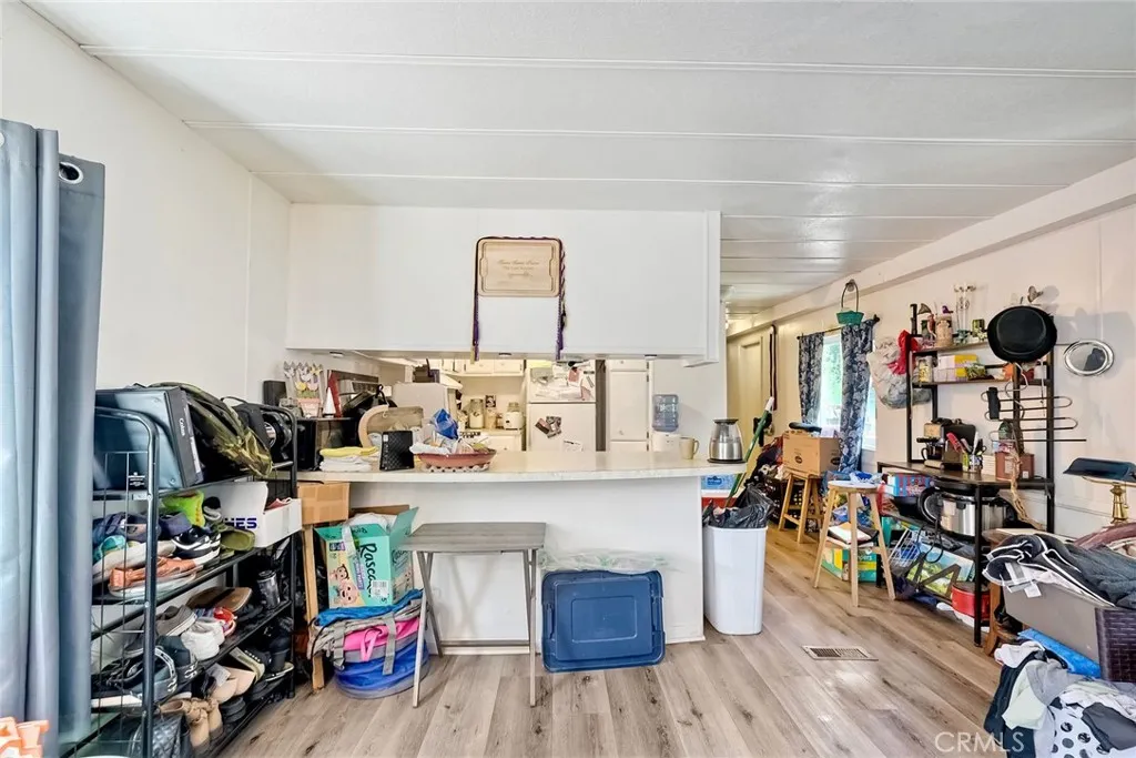 https://cdn.realtyfeed.com/cdn/127/306433802/dfd40ae6770fecb6e7175d988fae09b0.webp
