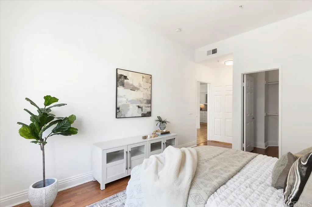https://cdn.realtyfeed.com/cdn/127/306433857/bf6e4dfb2d558d89cbec199d89a3e73a.webp