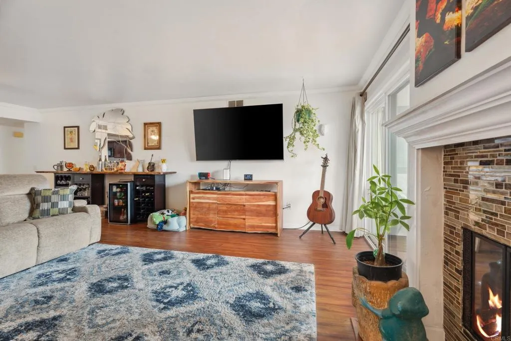 Photo #4: PTP2503300 Listing 
