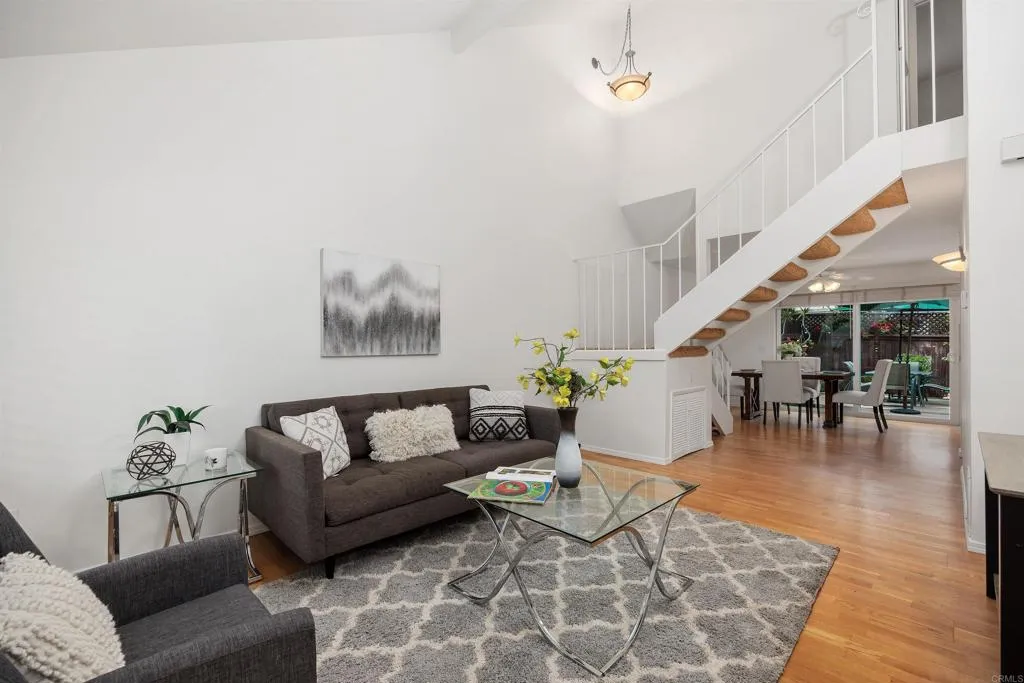 Photo #4: NDP2504495 Listing 
