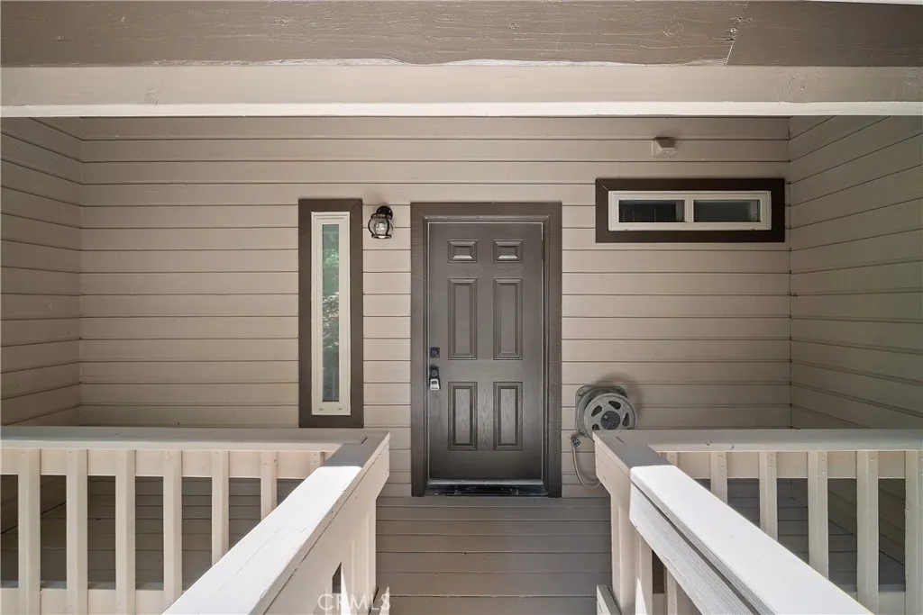 574 Mill Court, Lake Arrowhead, Ca 92352 - Photo 2 of 33, Lake Arrowhead, CA