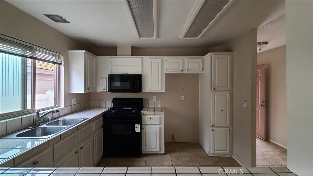 https://cdn.realtyfeed.com/cdn/127/306434236/5f18756948053cc1497c6e79e72453eb.webp