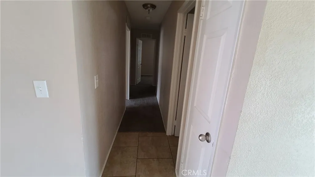 https://cdn.realtyfeed.com/cdn/127/306434236/7ee93e4c8bb47c87597724f4a0fd9beb.webp