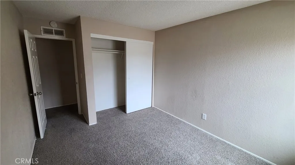 https://cdn.realtyfeed.com/cdn/127/306434236/97d3bc2eb6a2f83fbfe32e323c74a679.webp