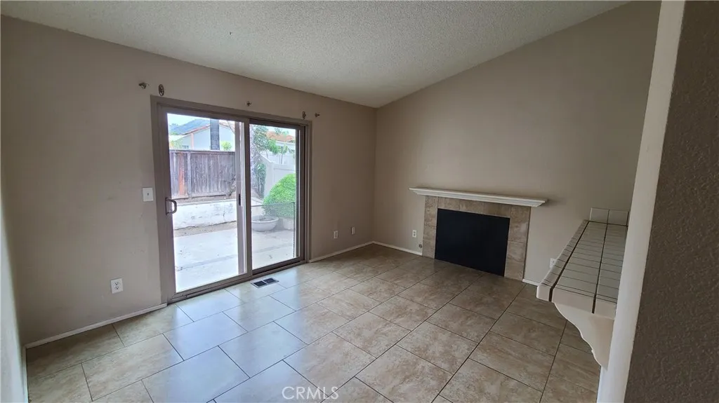 https://cdn.realtyfeed.com/cdn/127/306434236/f2f6f654c775e96ddc5046019b40d32e.webp
