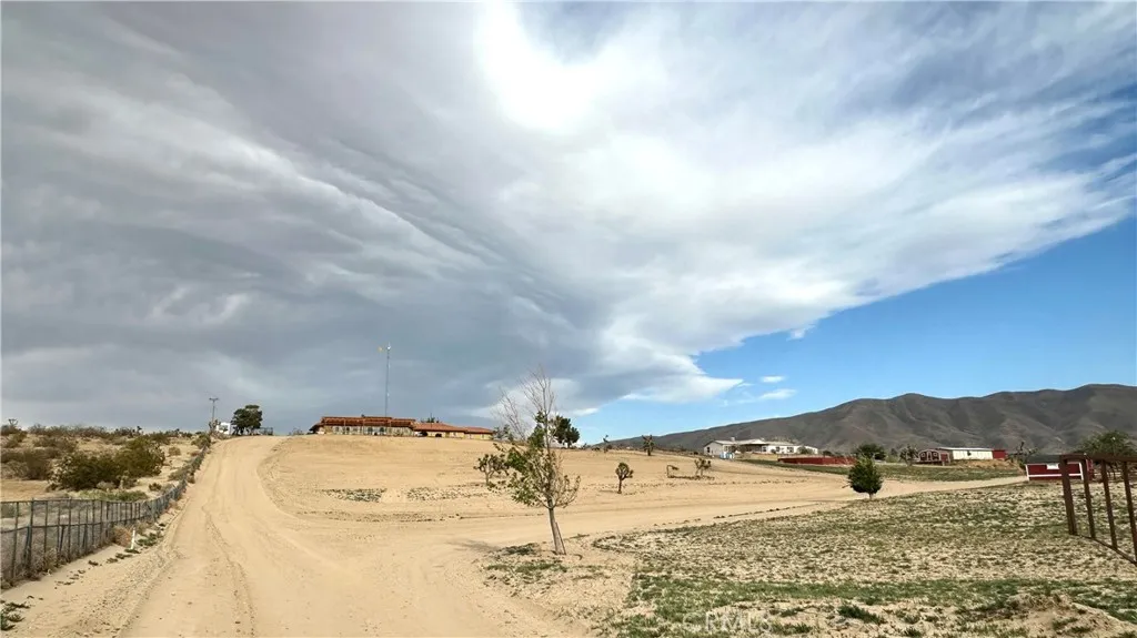 20333 Poppy St, Apple Valley, Ca 92308 - Main photo, Apple Valley, CA