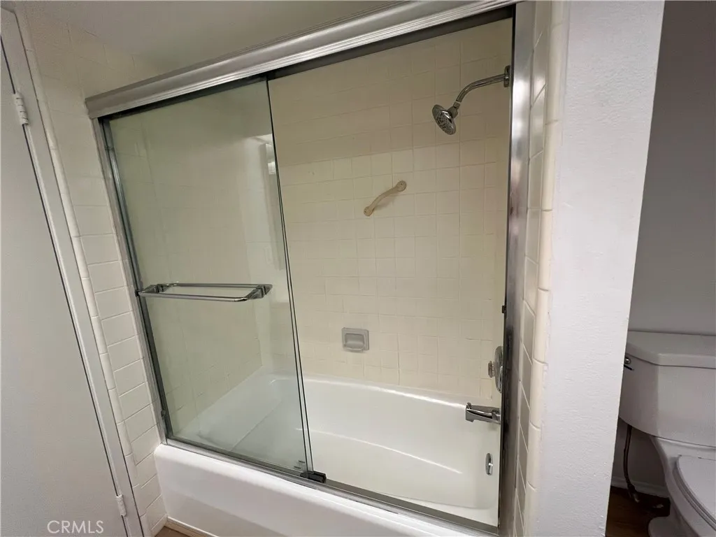 Photo #10: OC25100965 Listing: Photo #10