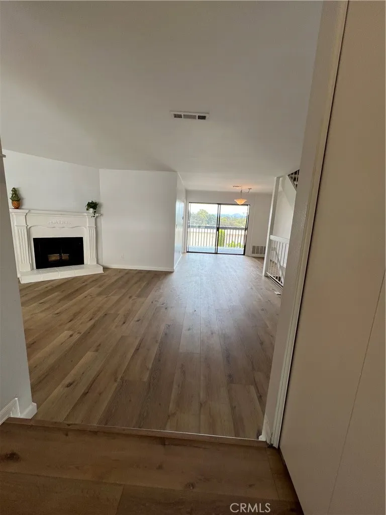 Photo #3: OC25100965 Listing 