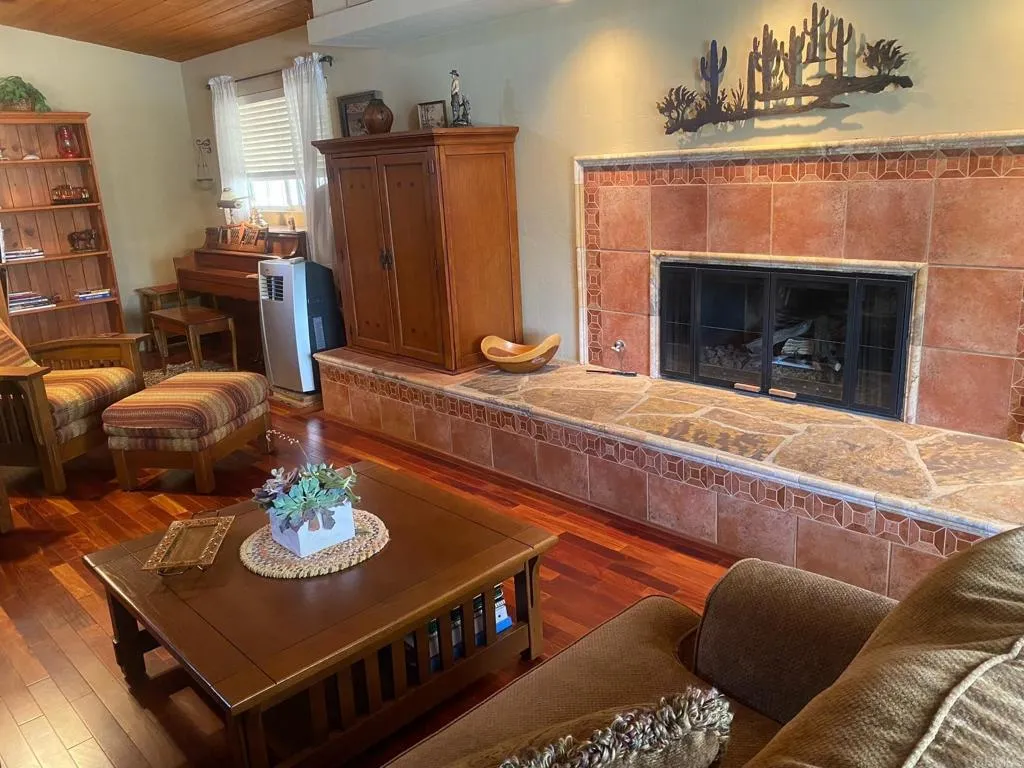 https://cdn.realtyfeed.com/cdn/127/306434640/0350f74e6efb03c1861cc718d02c4f6d.webp