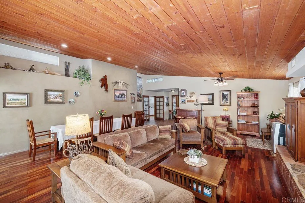 https://cdn.realtyfeed.com/cdn/127/306434640/6a3b16b6a4dcbe4b9f7b129febeeda73.webp