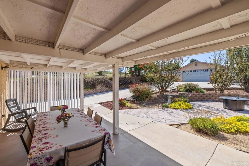 https://cdn.realtyfeed.com/cdn/127/306434640/8aa5c4054eaf148874eb5c3f4291e9a5.webp