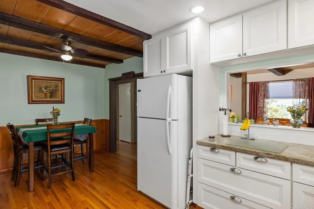 https://cdn.realtyfeed.com/cdn/127/306434640/a960f4fc27653600bb7f017afd21b650.webp