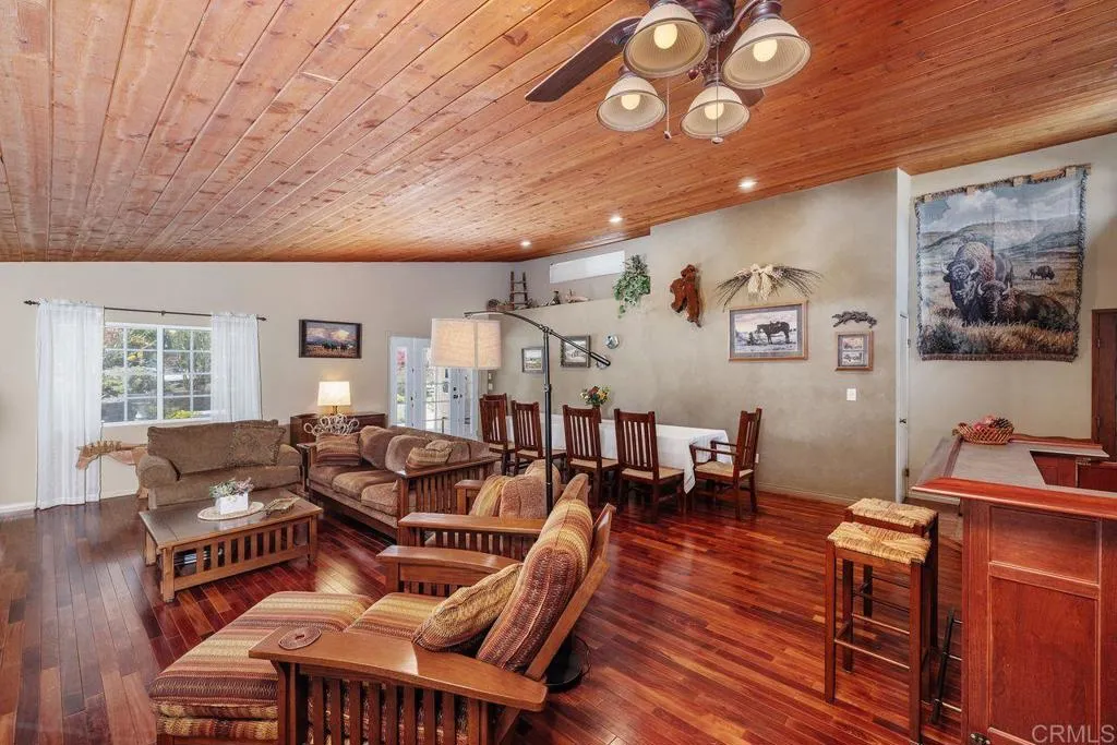 https://cdn.realtyfeed.com/cdn/127/306434640/e82d2d128907d6418610f9413e197e52.webp