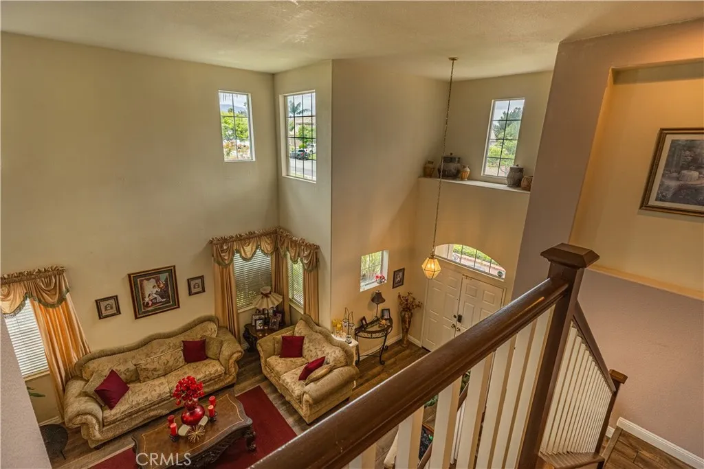 970 Riverview Circle, Corona, Ca 92881 - Photo 5 of 16, Corona, CA