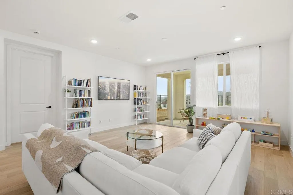 https://cdn.realtyfeed.com/cdn/127/306434823/274b1b75a89ff7c0b1b069a147baf494.webp