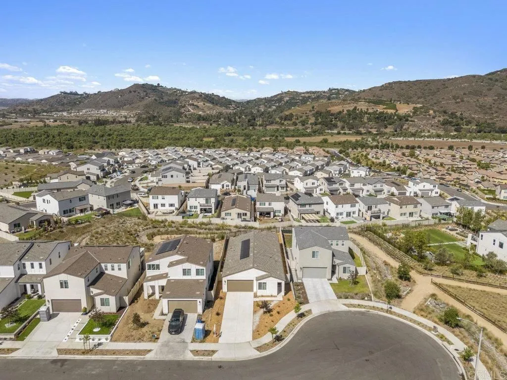 https://cdn.realtyfeed.com/cdn/127/306434823/4c120e1208841da682485b06da7abbd8.webp
