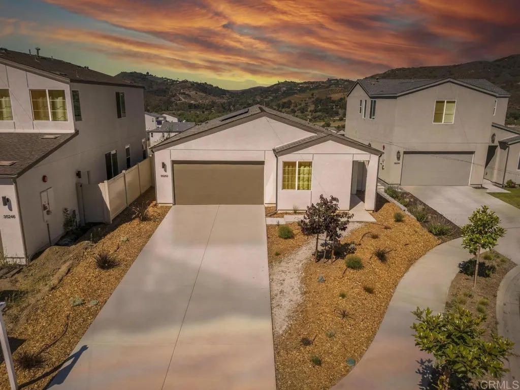 https://cdn.realtyfeed.com/cdn/127/306434823/7438e1e0406b5655819f6cd36edd461f.webp