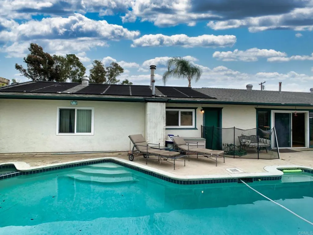 https://cdn.realtyfeed.com/cdn/127/306434962/0cc1a8e58dec9c91821c1289d5c1adbb.webp