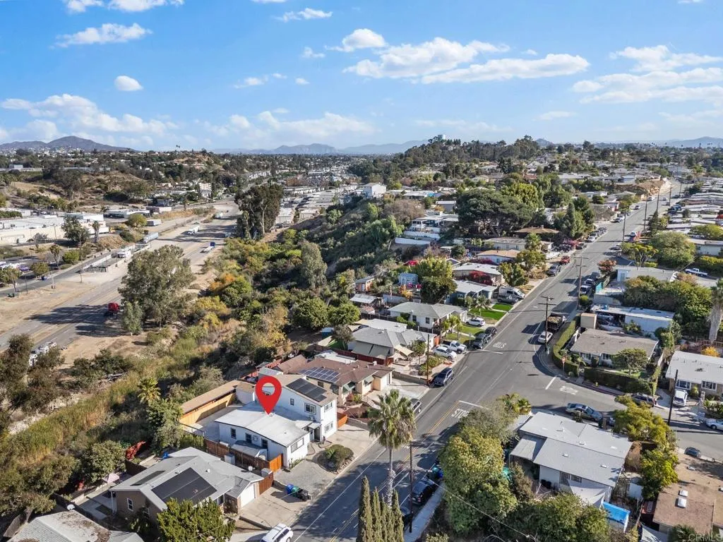 https://cdn.realtyfeed.com/cdn/127/306435033/42b1a2e748cc1584bfd6e03b4a753beb.webp