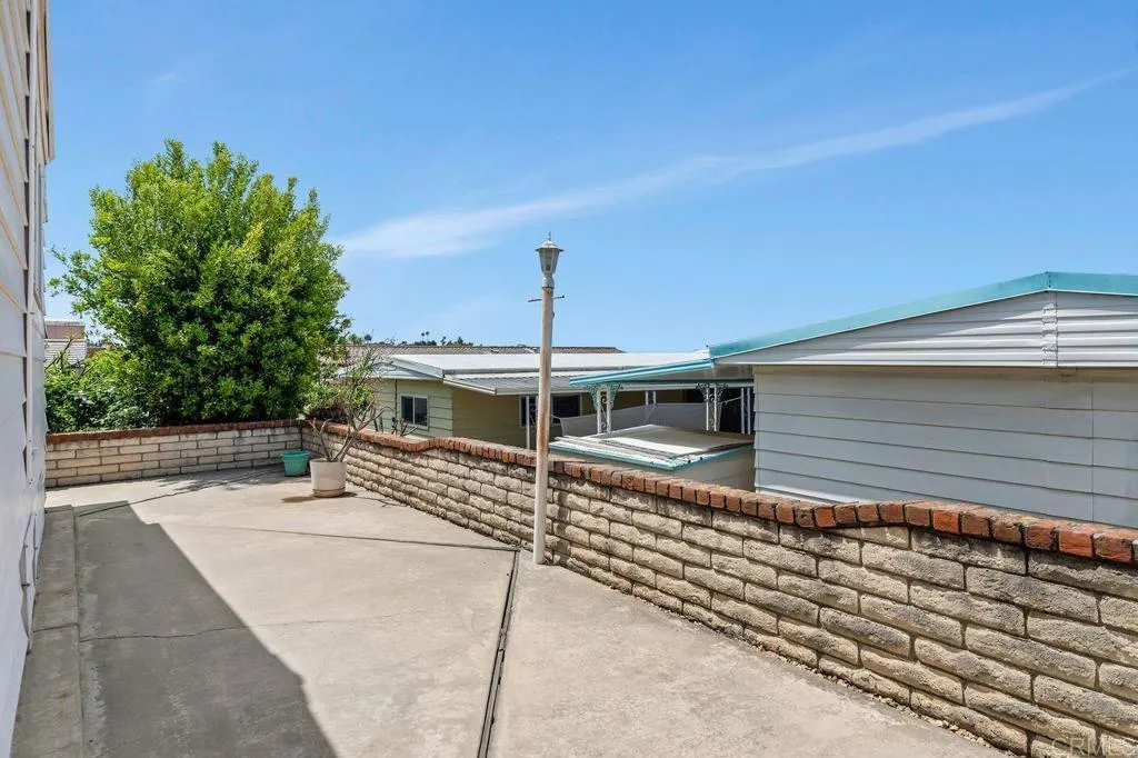 https://cdn.realtyfeed.com/cdn/127/306435223/ce1498b5e0308e30bb2daa2c26f3314d.webp