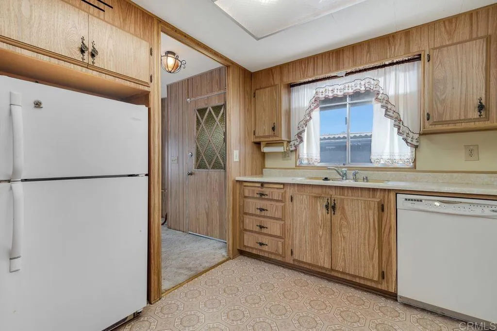 https://cdn.realtyfeed.com/cdn/127/306435223/d973ea1b76c25d8ee77378b7c5bcebaa.webp